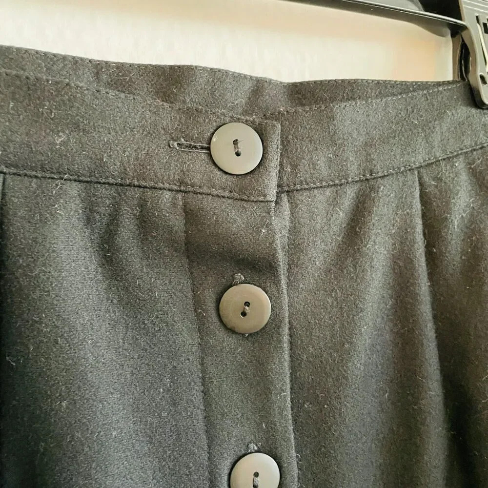 Vintage 80s Size 8 Forenza Skirt - Black Wool Pockets Buttons Sportwear - Picture 4 of 8